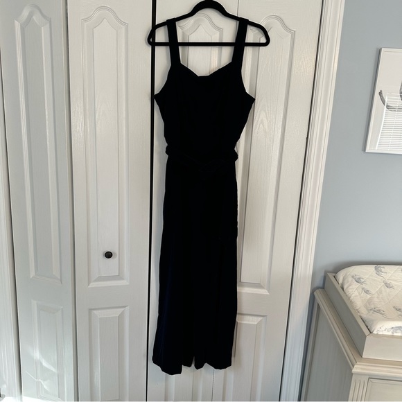 NWT GAP Navy Velvet Culotte Jumpsuit w/ Tie Waist - Picture 1 of 3